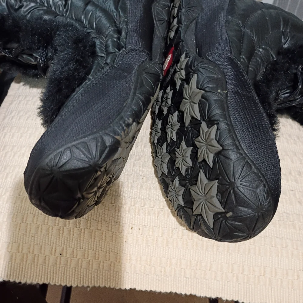 The North Face Women's Black Quilted Down Goose Winter Boots.New Confition - Picture 7 of 11